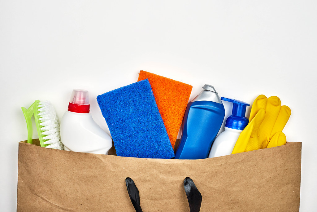 How to Deep Clean Your Laundry Room