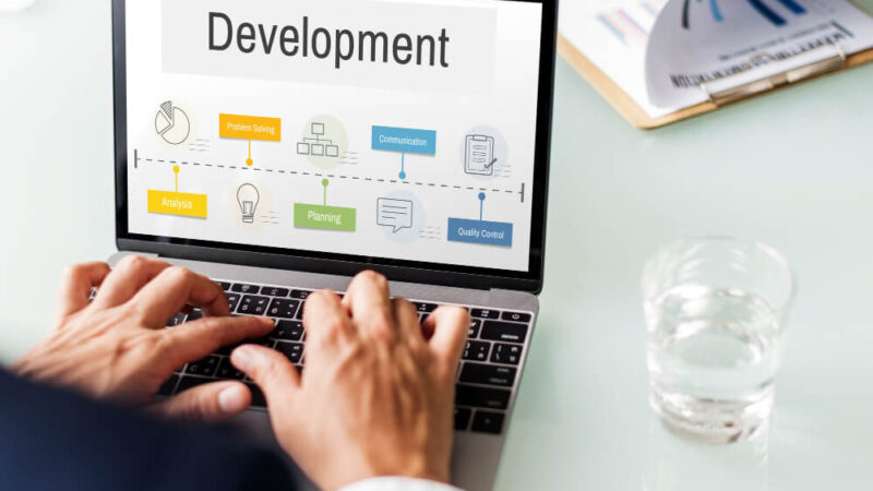 Choosing the Right Shopify Development Agency for Your Business Growth