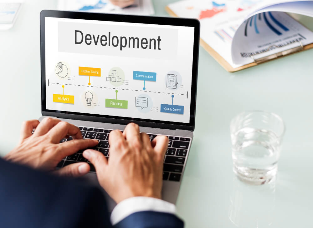 Choosing the Right Shopify Development Agency for Your Business Growth