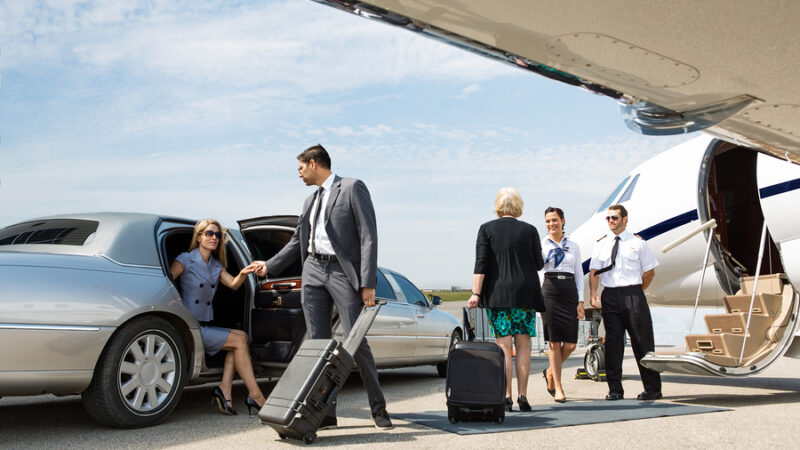 Essential Airport Transportation Services for Business Travelers