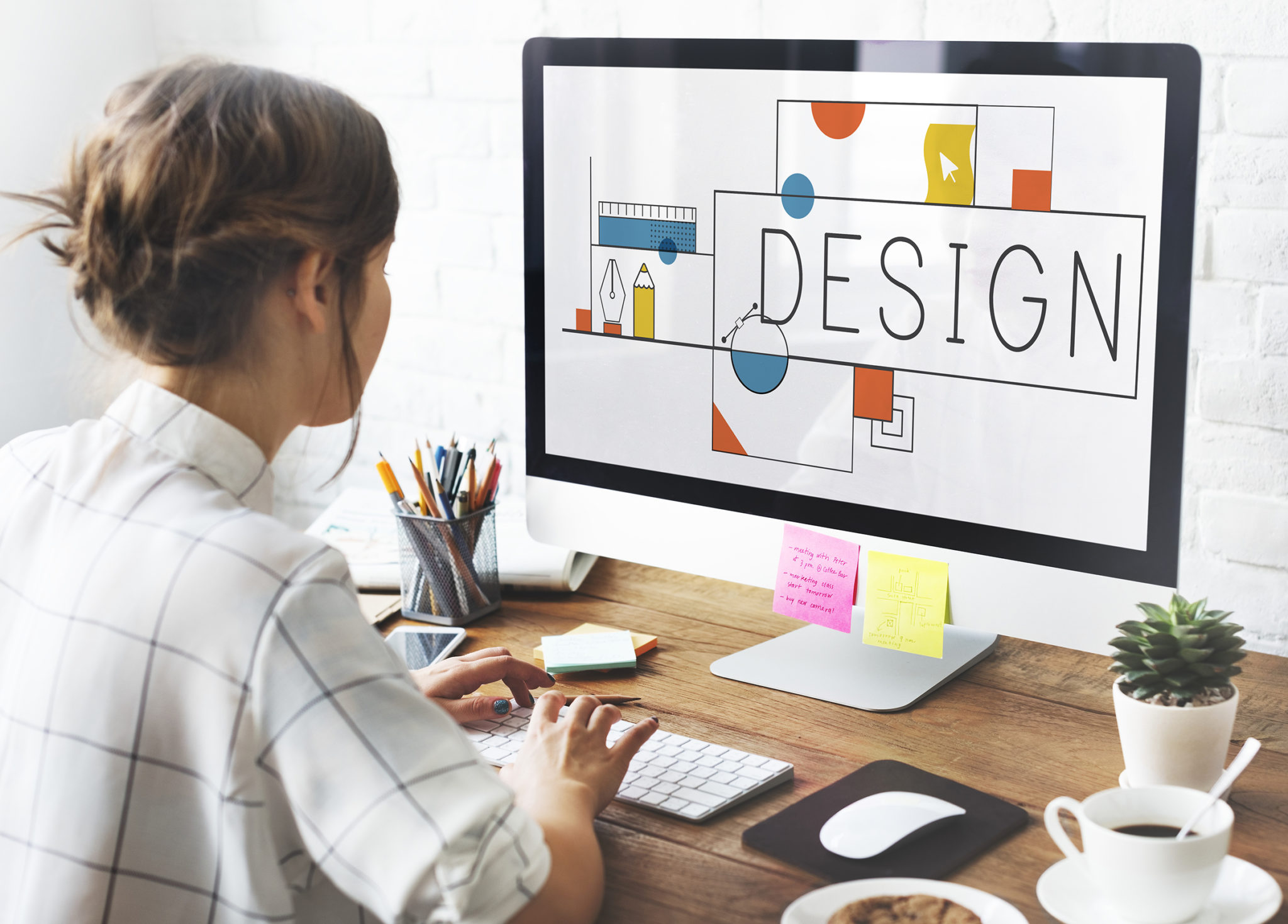 Top 11 Graphic Design Software of 2024 for Beginners & Pros