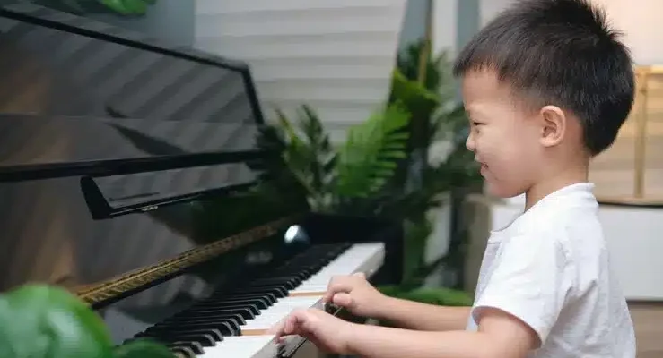 5 Good Piano Teachers For Kids in Singapore